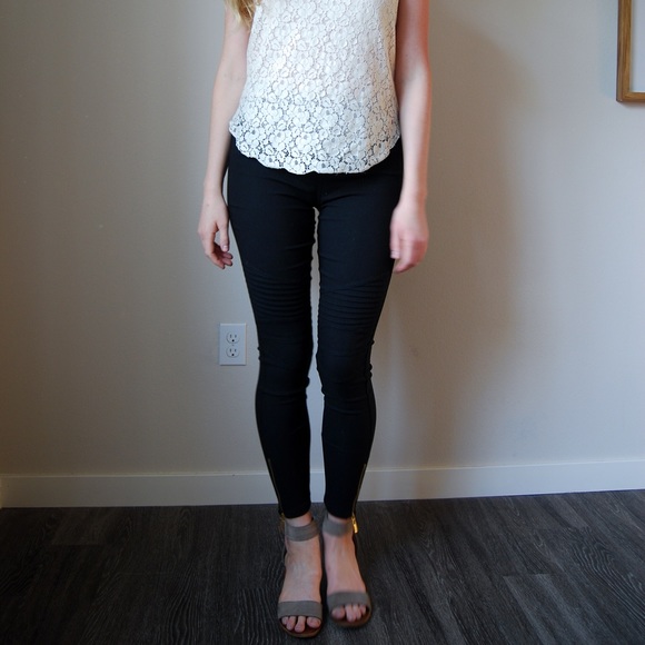 Black Moto Leggings - Picture 2 of 2